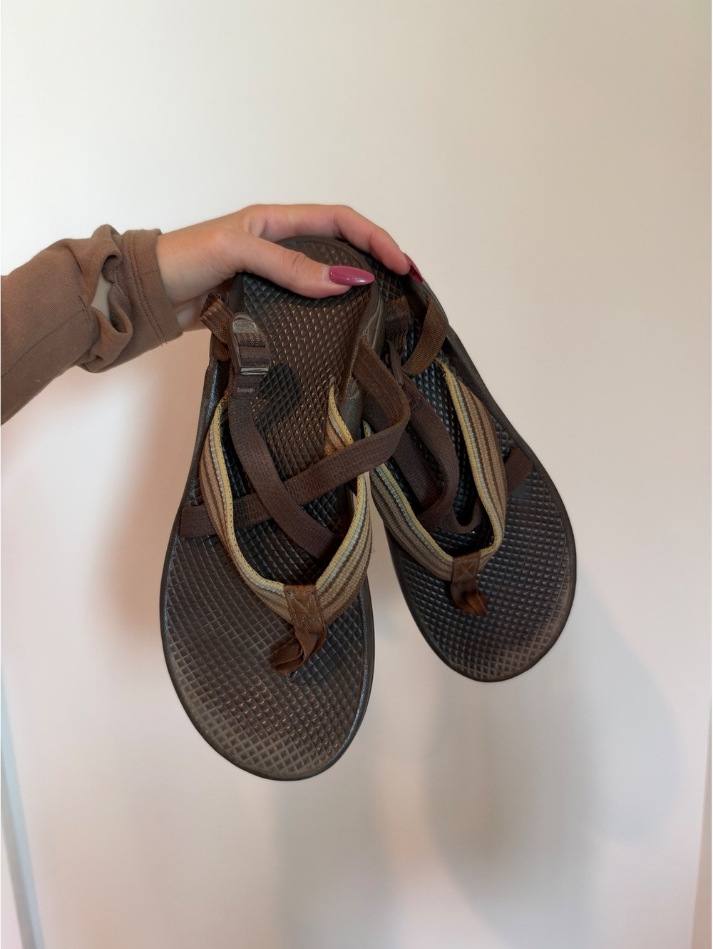Chaco Women’s Z/Cloud Brown Strappy Sport Sandals Size 7